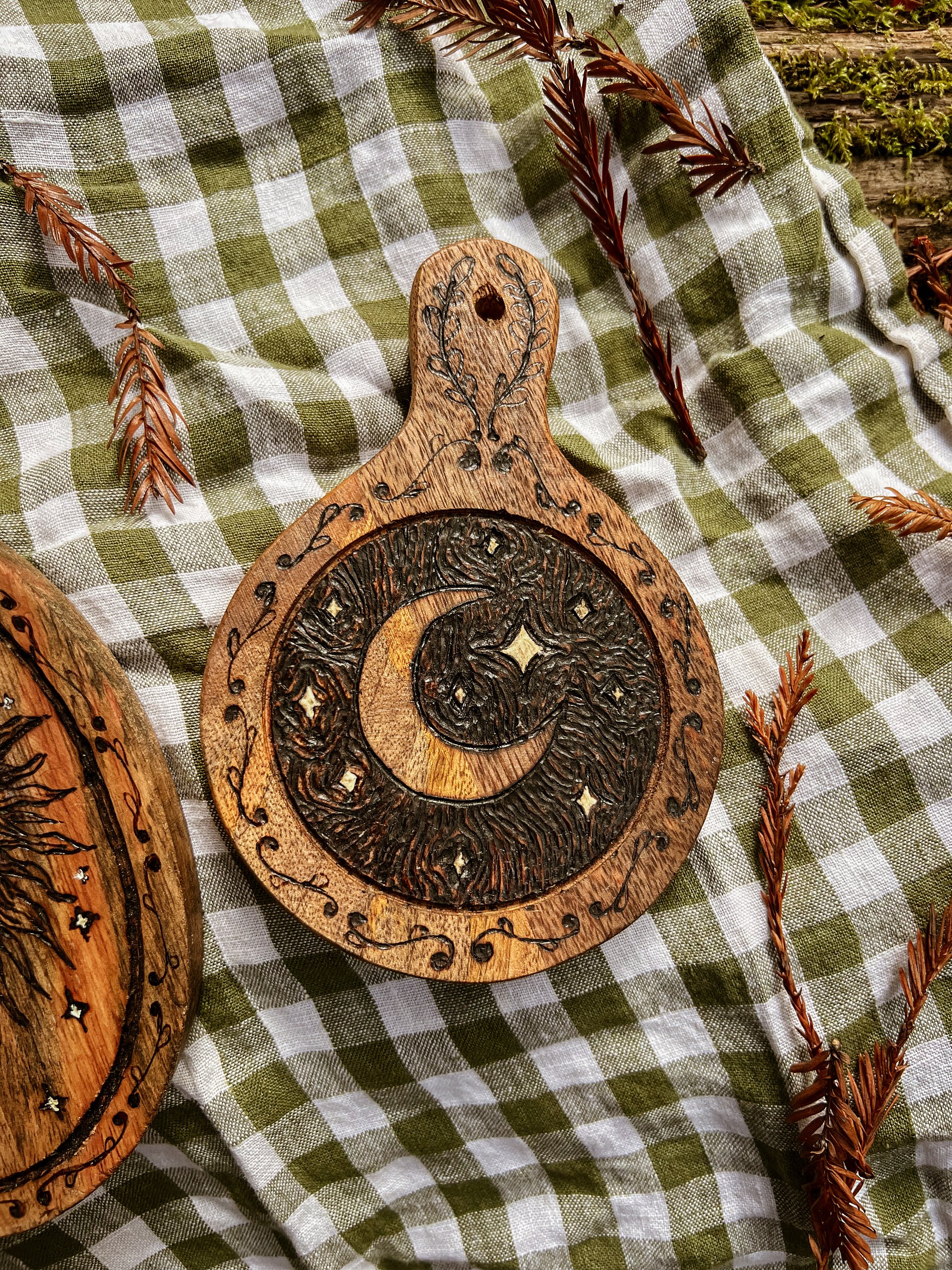 Celestial Serving Platters/Wall Decor product image (4)