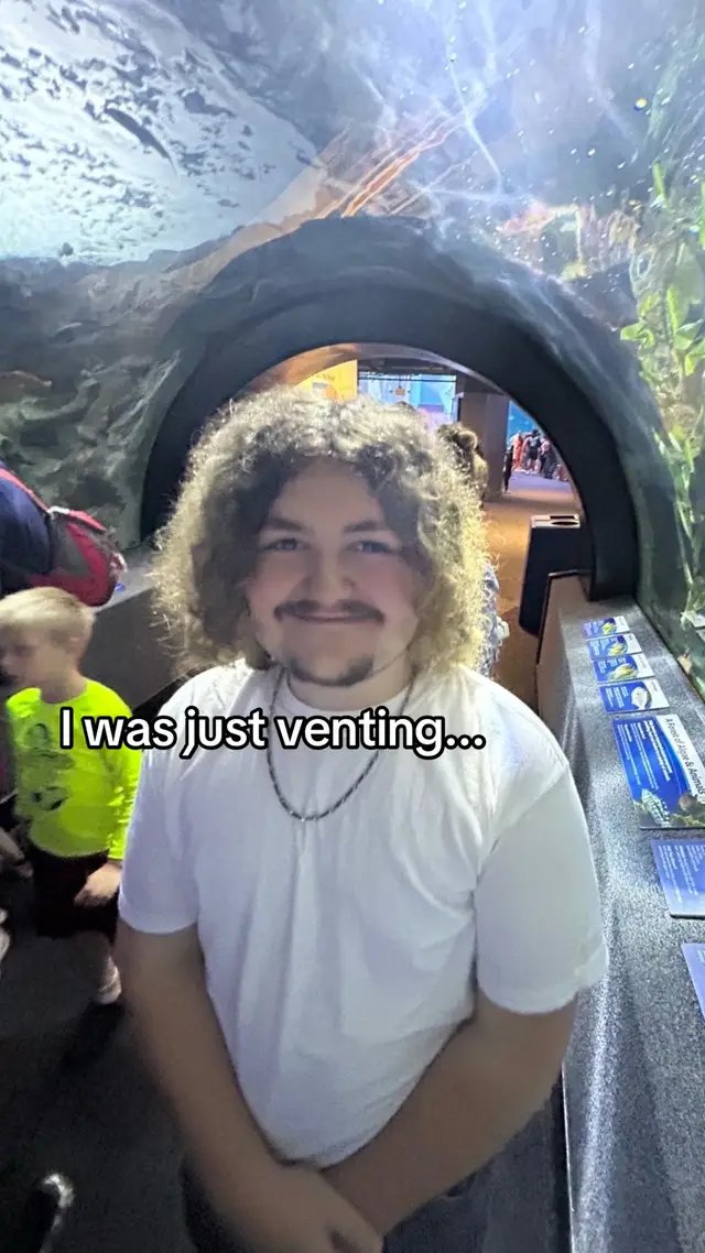 In the past three years I've spent making music, I've met so many amazing people and had opportunities to do things I never thought I'd be able to do. My dream has always been to spread a message and make others happy, and you all have given me the ability to do exactly that. I'll never stop creating, thank you all for everything. <3 #indie #indierock #bunii #indieartist 