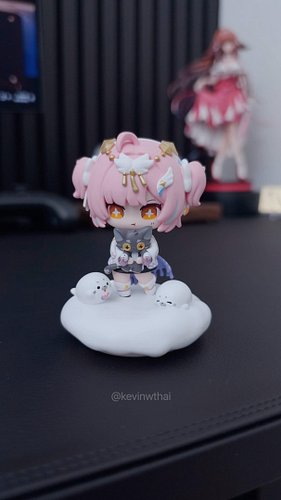 The little Aemeath figure 🥺

Part 2 of my Aemeath-themed merch. Everything looks great, but all I really wanted was the figur...