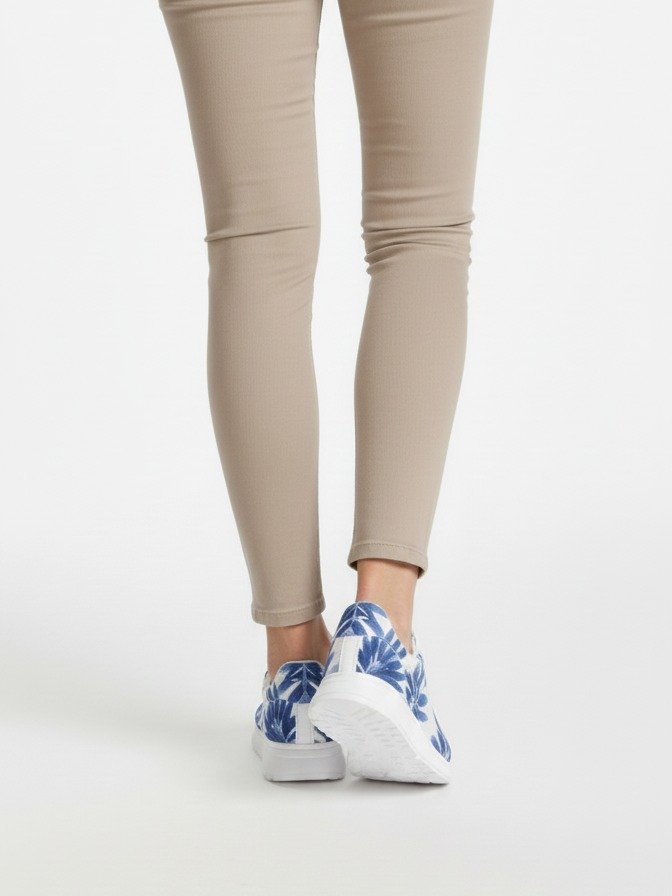Women’s Blue Leaf Athletic Sneakers product image (4)