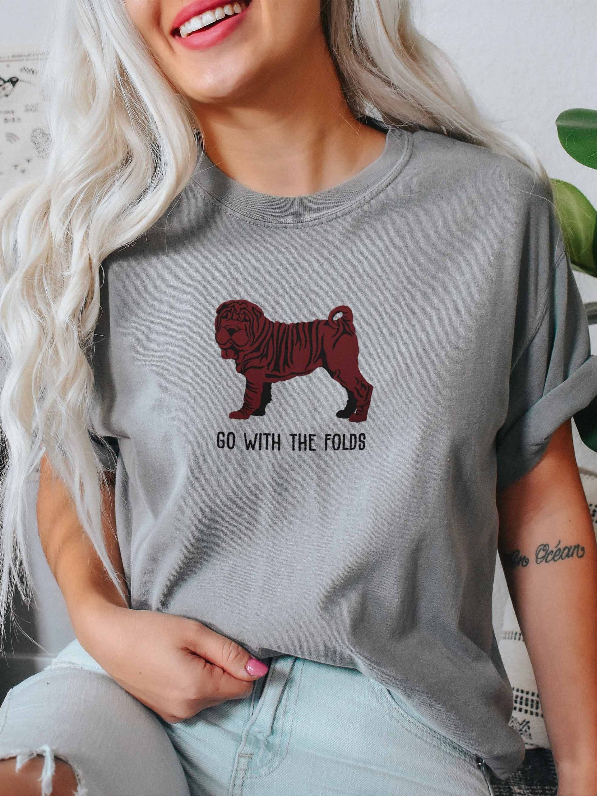 Go with the Folds T-Shirt(Embroidered) of a Chinese Shar-Pei(Chocolate) product image (2)