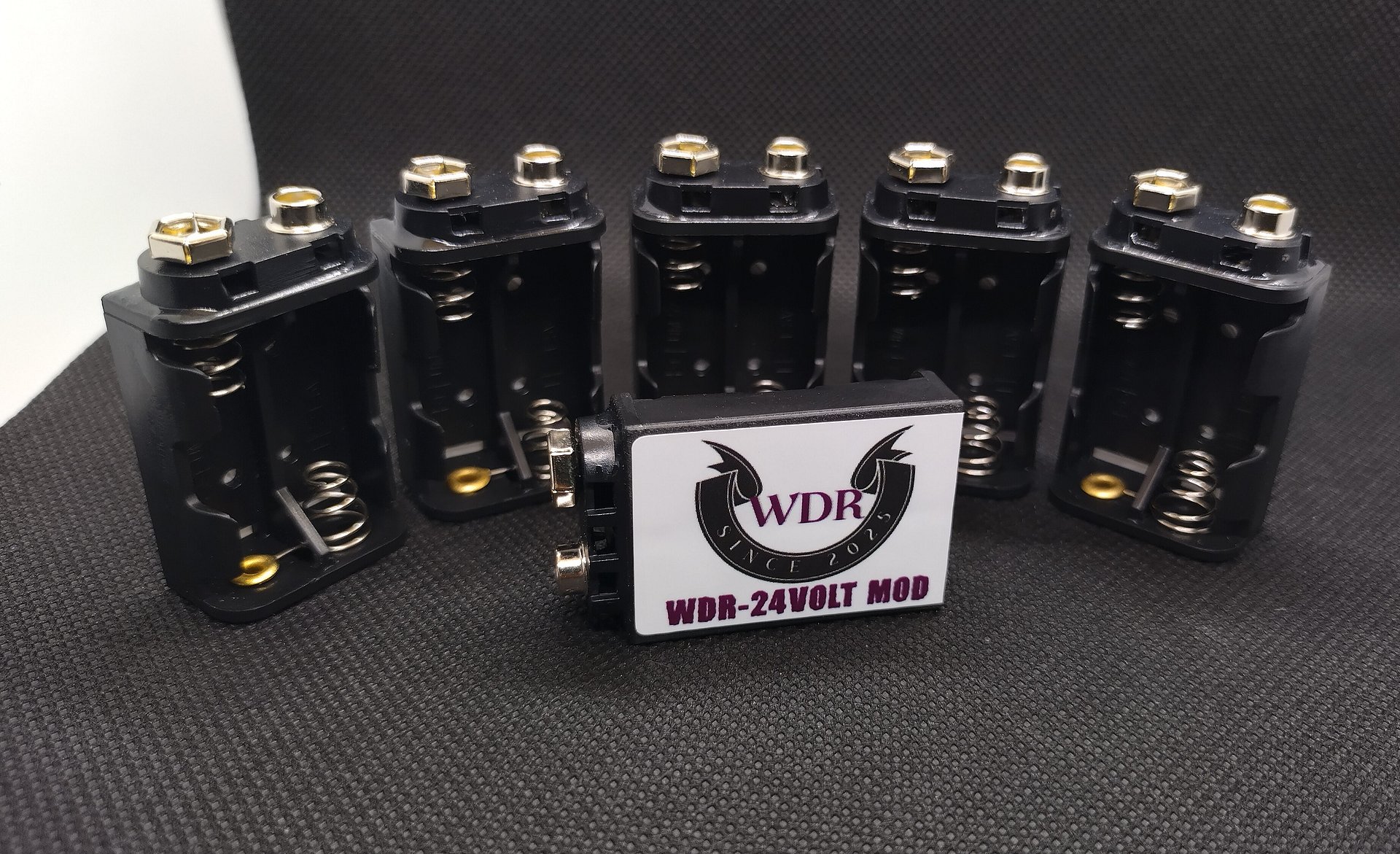 WDR-24Volt-Mod Active Guitar/Bass Booster "Standard" (Guitar Pick & Sticker Bundle) product image (6)