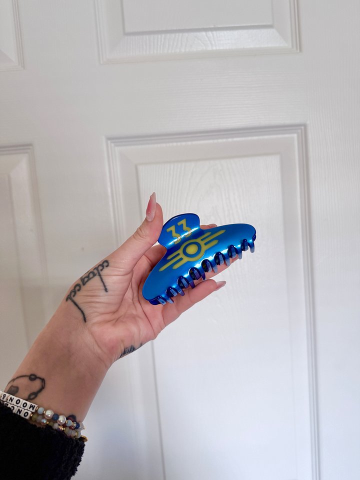 Fallout Hair Claw product image (1)