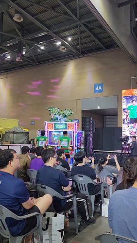 Crazy Dance Game Event in Seoul 🇰🇷
PlayX4 are hosting the finals of the Pump It Up Asia tournament. The crowd is huge and the...