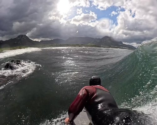Rock dodging with SA charger @werneradendorff 👀💥 Watch the full session now playing on webodyboard.com 

#Bodyboard #bodyboar...