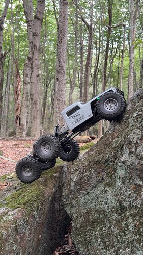 Not exactly how I had planned to finish that line…..

#trx6 #injora #crawlercanyon #rccrawler #rccrawling