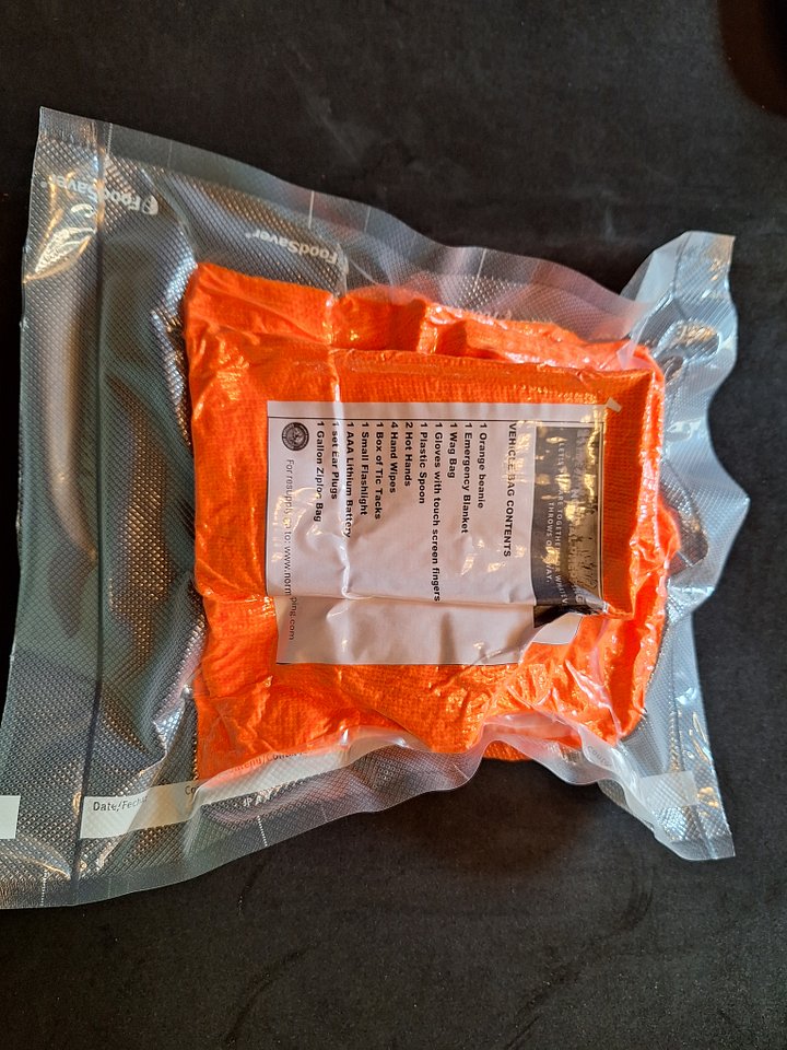 Personal Emergency Kit for Vehicles product image (1)