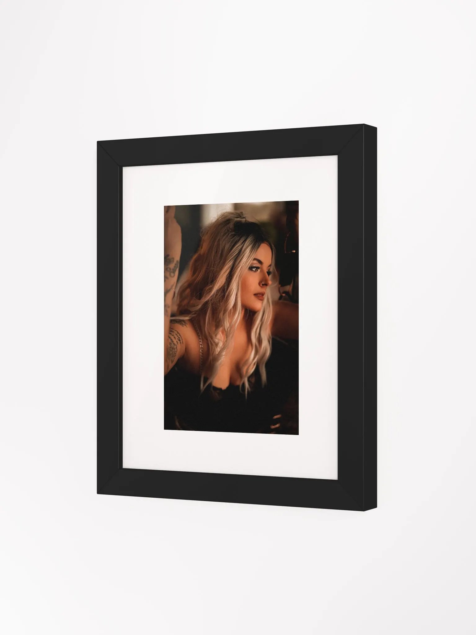 QueenQ Poster 2 product image (23)