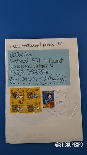 Dear stickiez, next up we have a 
lovely submission from Brazil 🇧🇷 by @55kali5 

Opening stickerpacks for our open call of 20...