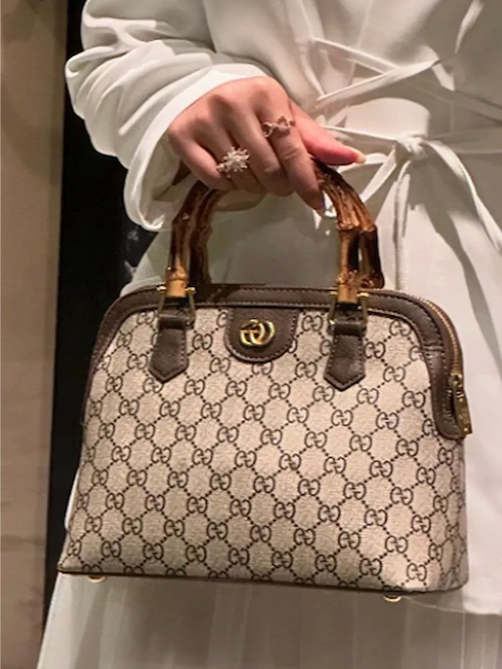 Gucci Diana Bamboo Handbagشنطة غوتشي بامبو نسائية فاخرة هاي كوالتي درجة أولى product image (7)