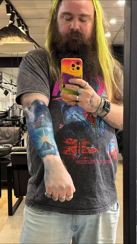 Part one of my #stargate themed half (for now???) sleeve! Inspired by the cover art for my own Stargate metal song “Good God”...