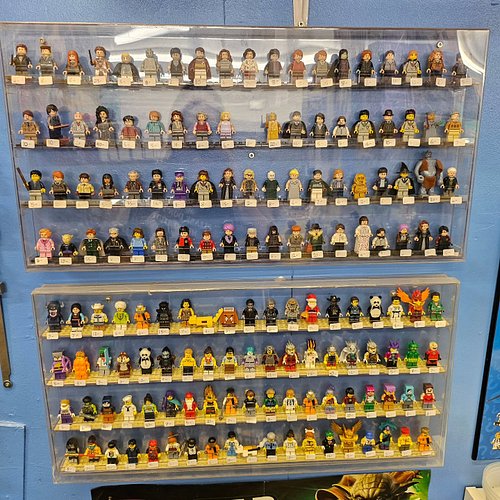 Loads of sets and minifigures for sale this weekend!  Come check out all the Marvel, City, Star Wars, DC, Ninjago, Harry Pott...