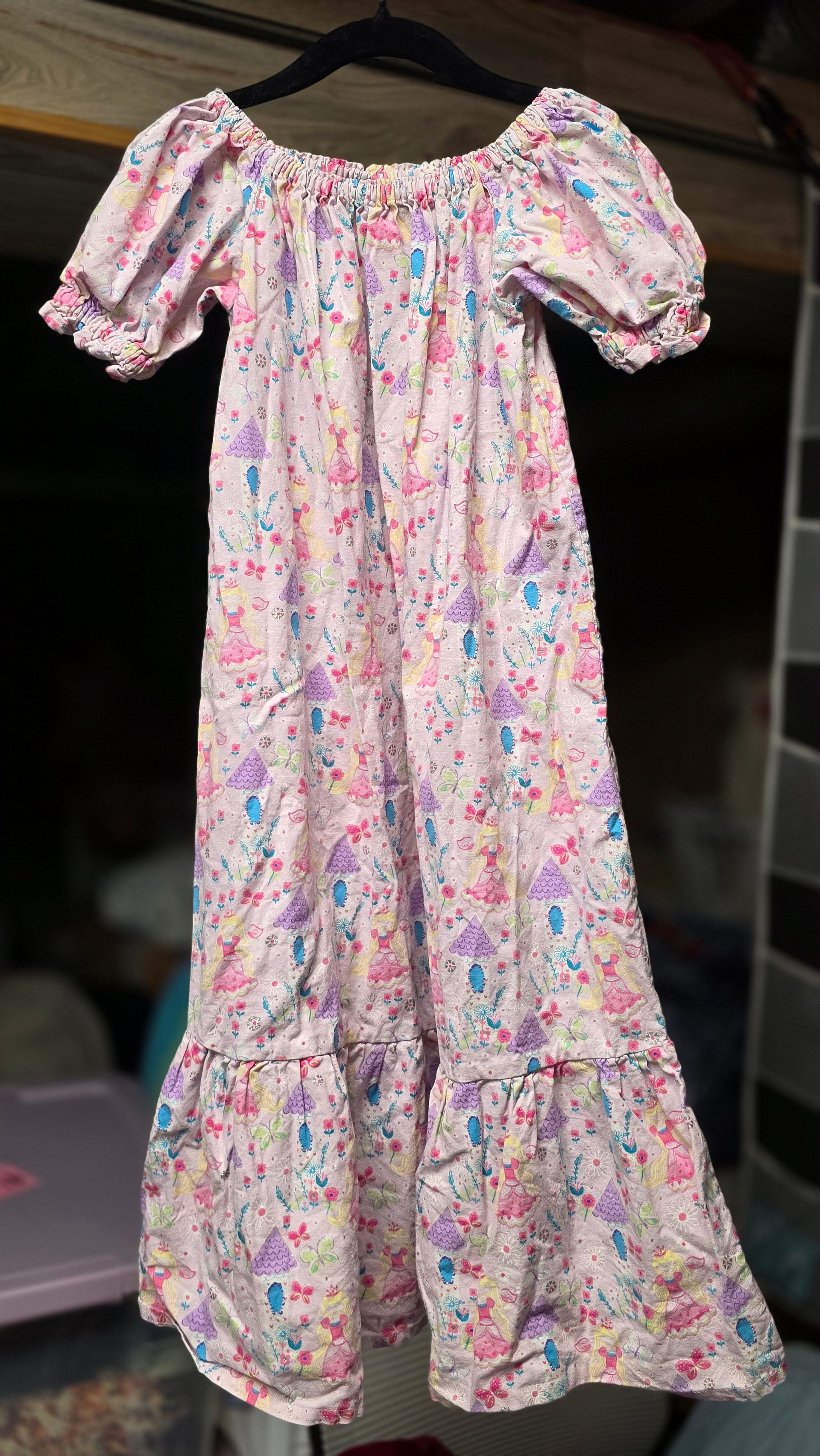ANA's FAVORITE - Size 4 - USED - Handmade LEGACY princess dress product image (3)