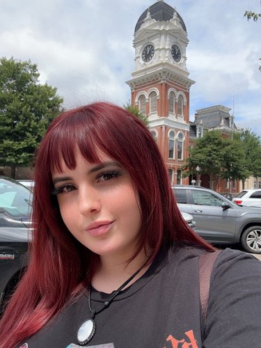 took a trip to Mystic Falls 🤍🥹 
•
•
#vampirediaries #mysticfalls #covingtongeorgia #theoriginals #mysticgrill