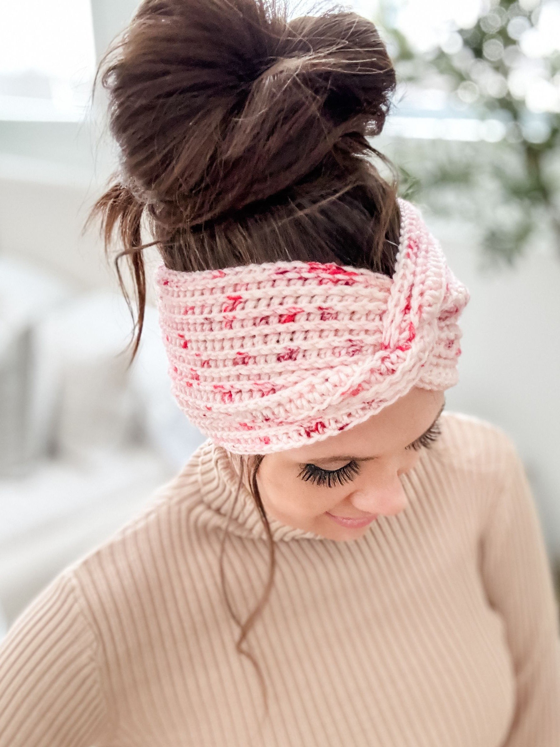 Snowy Season Headband Crochet Pattern product image (9)