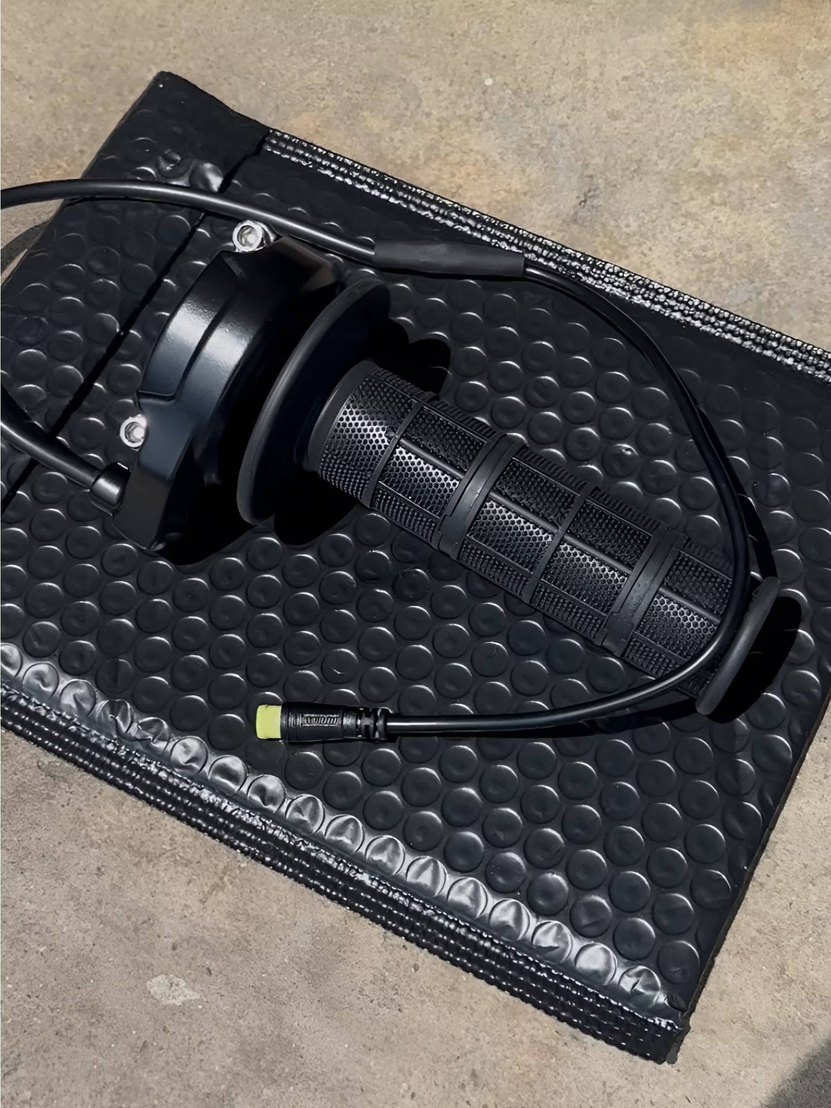 Surron Throttle Plug And Play product image (1)