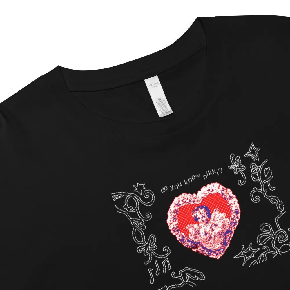Heart Tee - Black product image (7)