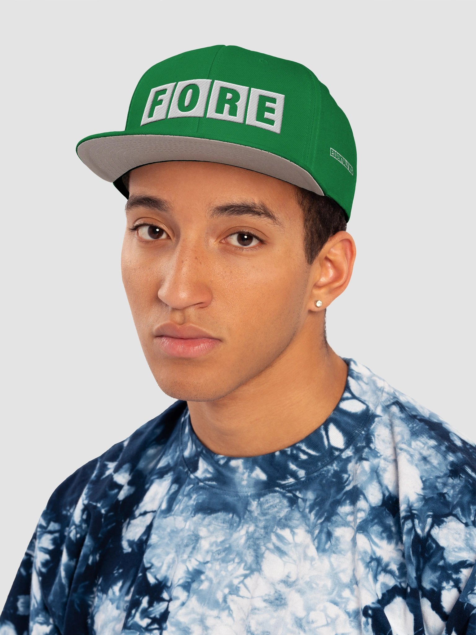 Snapback cap with “Fore” written on it product image (6)