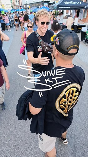 Popped outside and saw the homie @your90secondstory during Celebrate New London so I had to holla at him quick… 10 second ver...