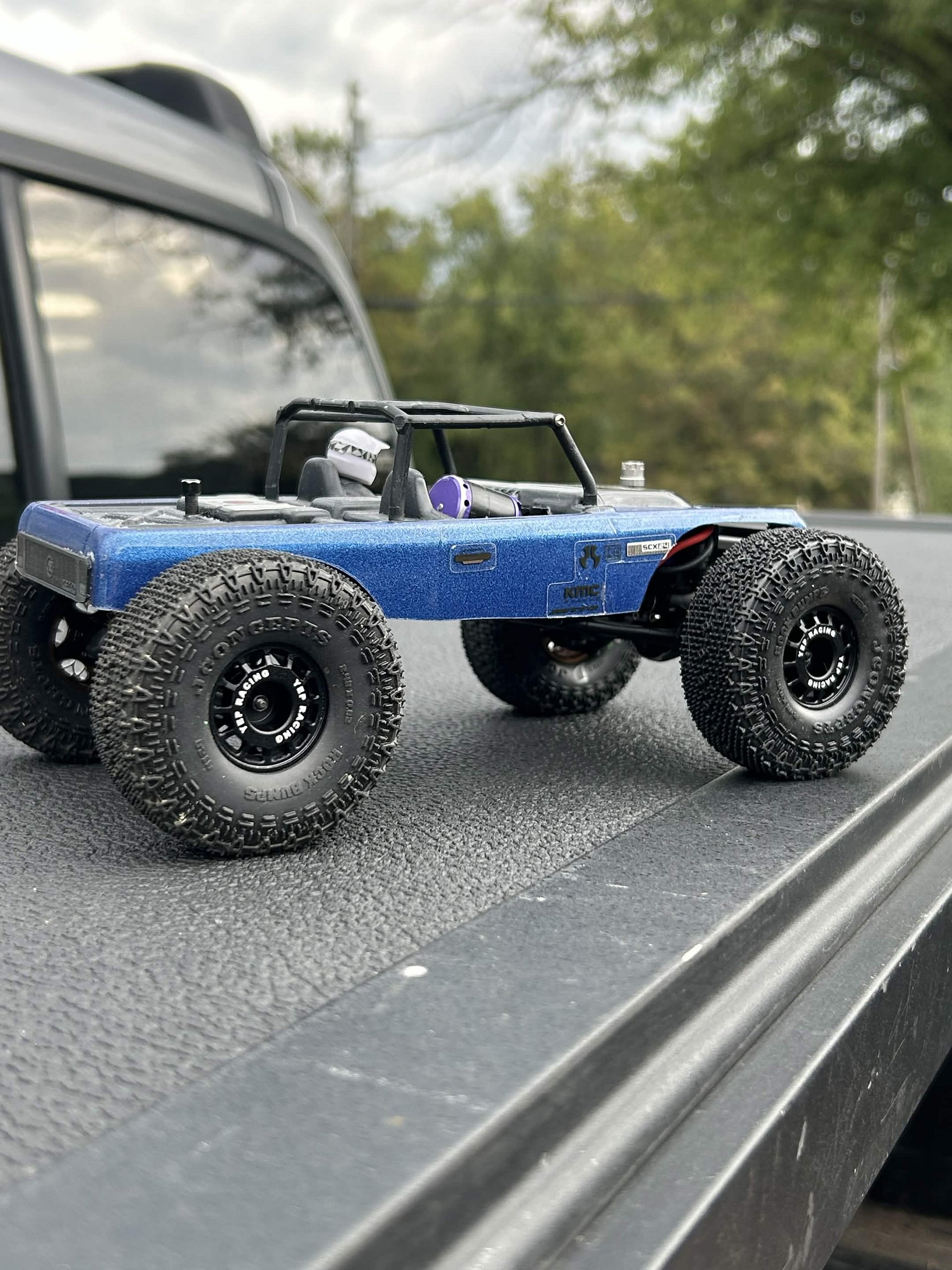 **AVAILABLE 1PM TODAY** STICKY WIGGLER WHEELS product image (7)