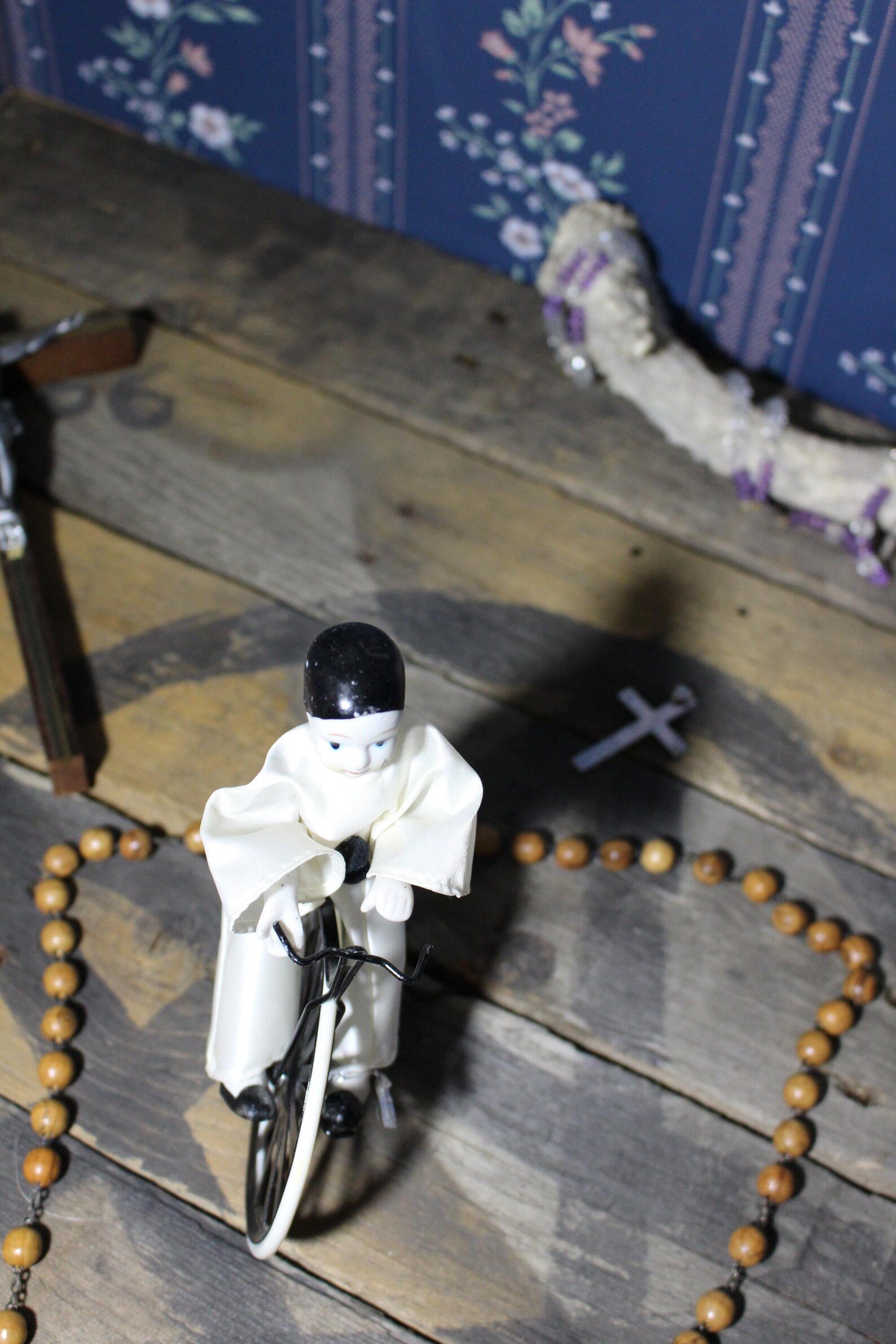 Artifact No.25 - Sad Bicycle Clown product image (4)
