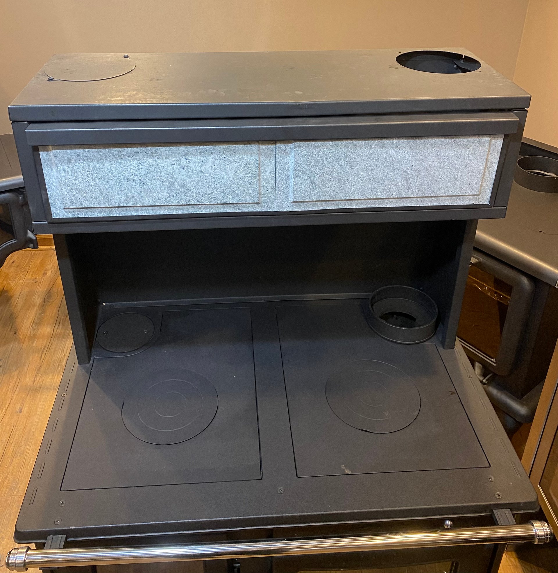Guliver Wood Burning Cook Stove by Guca Soapstone w/Warming Oven Right Hand Flue product image (4)