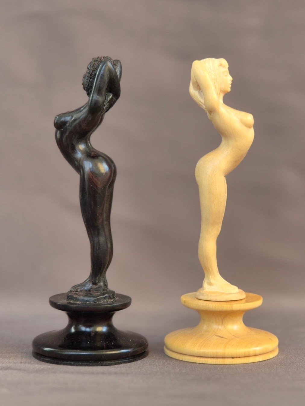 Planetana Custom Girls Hand Carved Chess Set product image (2)