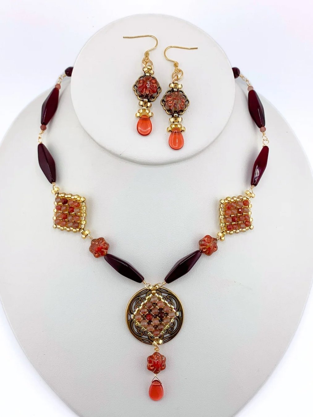 Spiced Berry Beaded Necklace and Earrings Set product image (1)