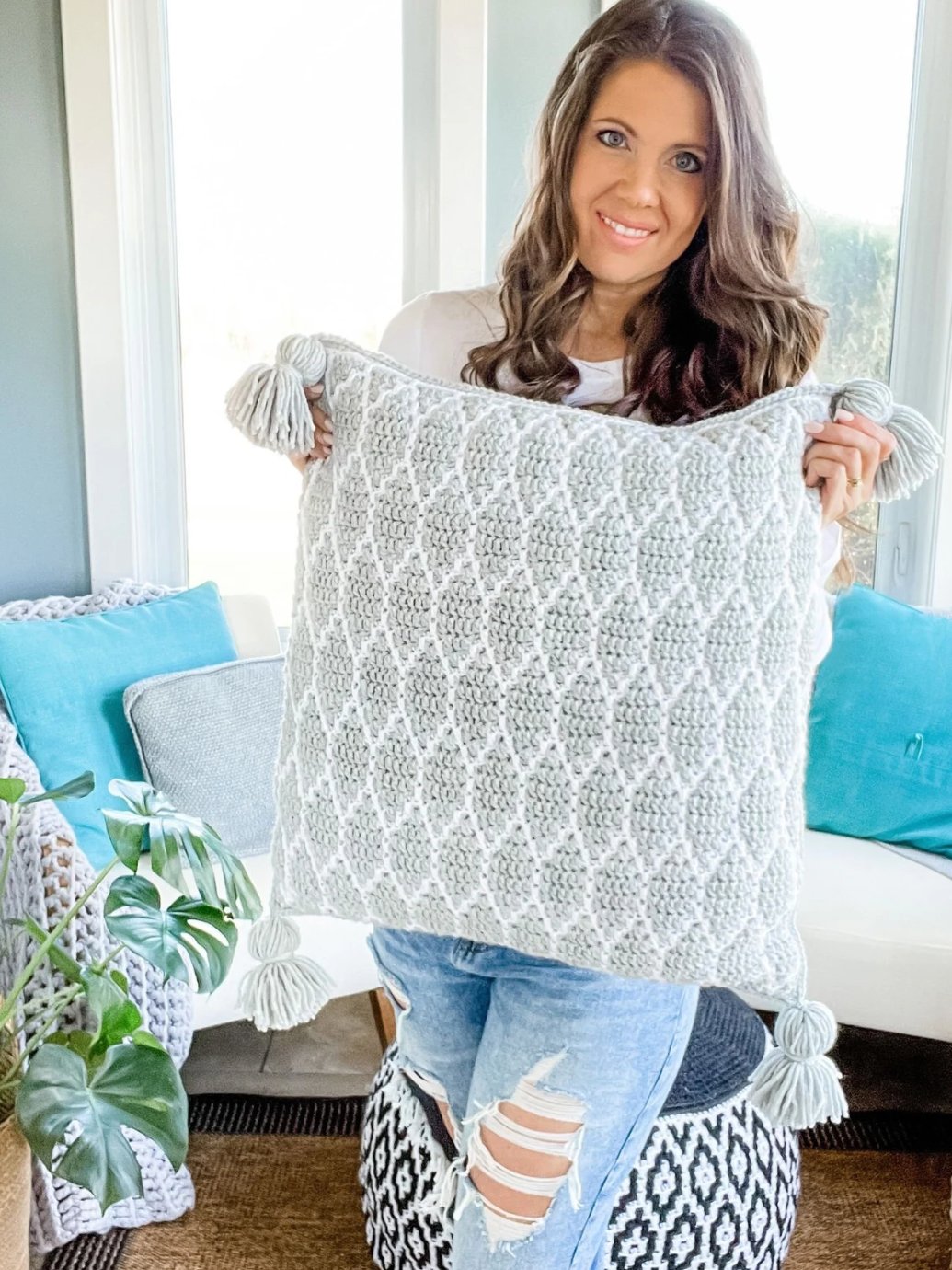 Surfside Mosaic Pillow Crochet Pattern product image (1)