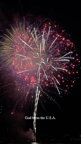 God Bless the USA. 🇺🇸 🎆
#america250 #usa #pnw #fireworkshow