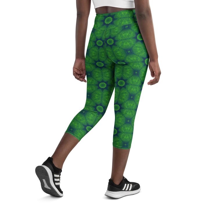 Pixel Perfect Capri Leggings product image (1)