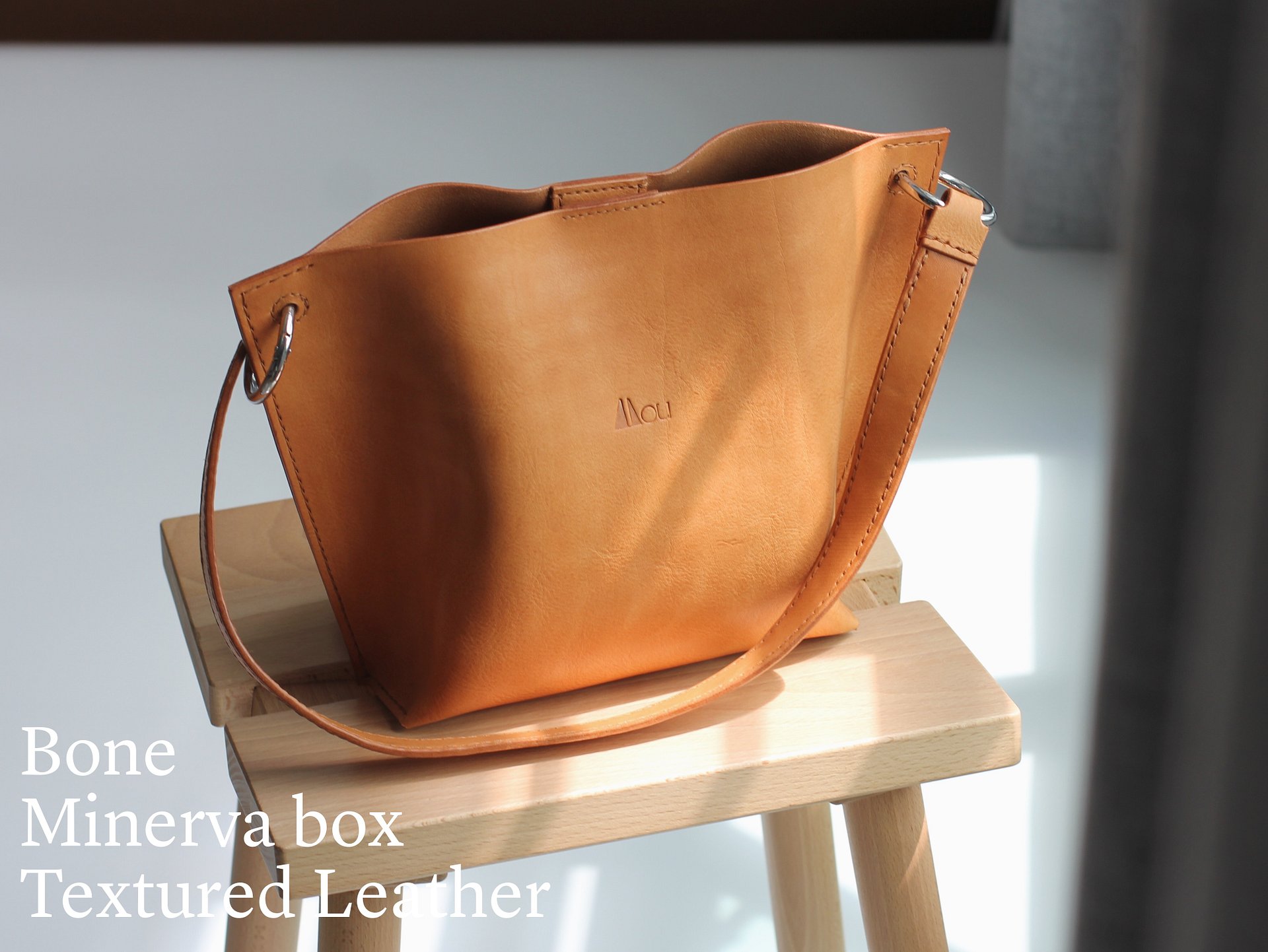 Vegetable Tanned Leather Shoulder Bag product image (7)