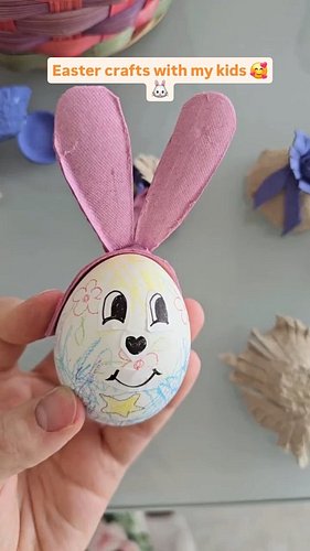 Easter crafts with my kids 🥰🐰 I didn't have sticker paper so I drew eyes on a return label. 🤭🥚 #raminta_art #happyeaster #eas...