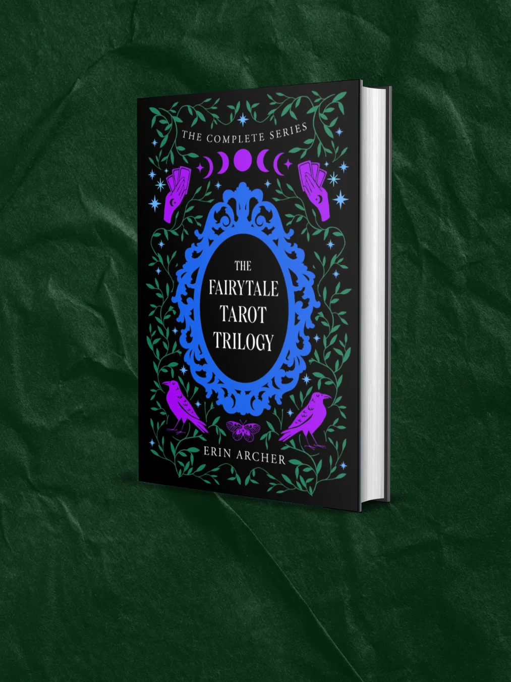 Fairytale Tarot Hardcover Omnibus-SPRAYED EDGE product image (1)