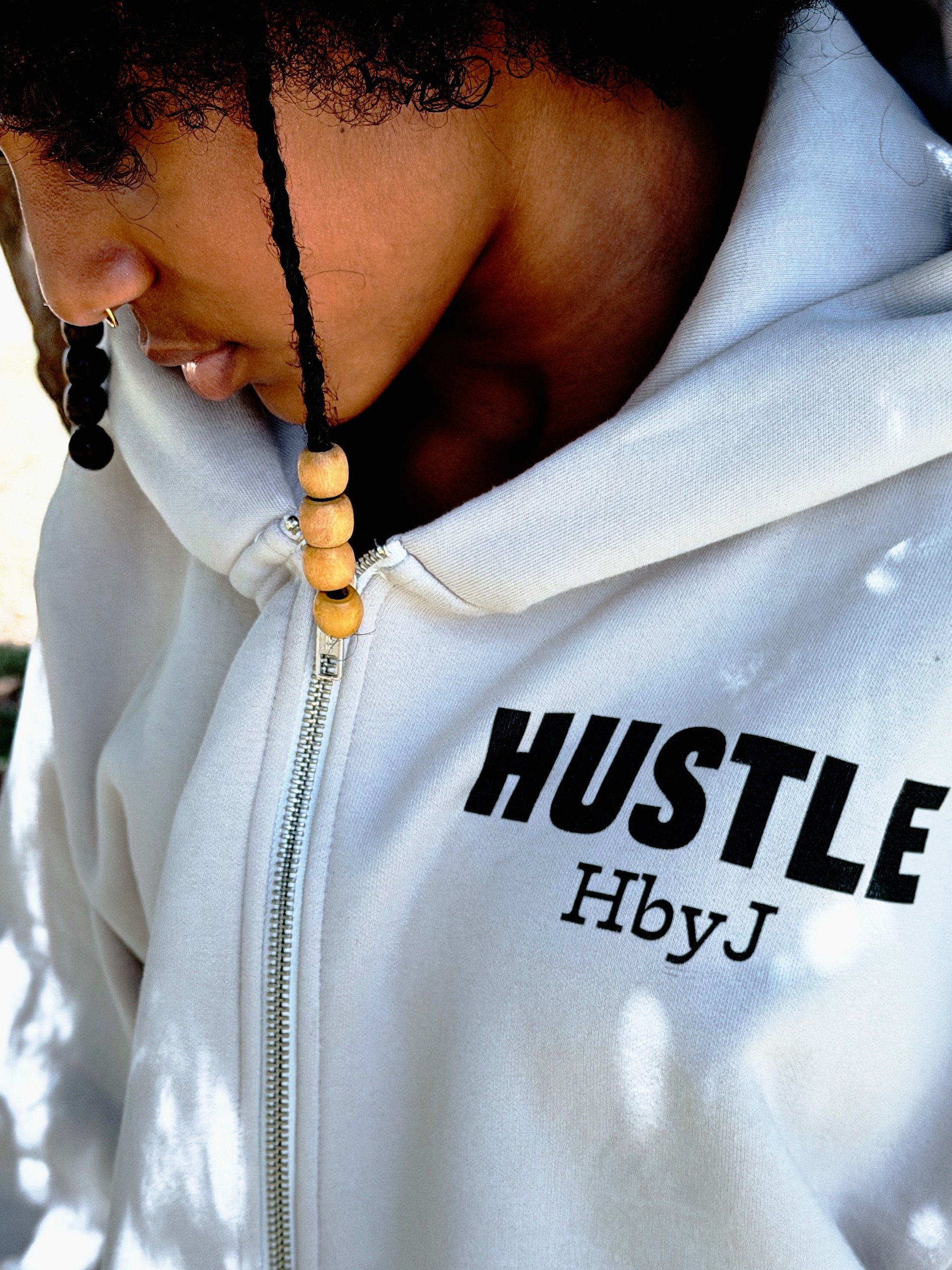 HUSTLE product image (5)