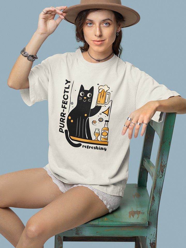 Purr-fectly Refreshing - Cat Holding a Beer T-Shirt product image (12)
