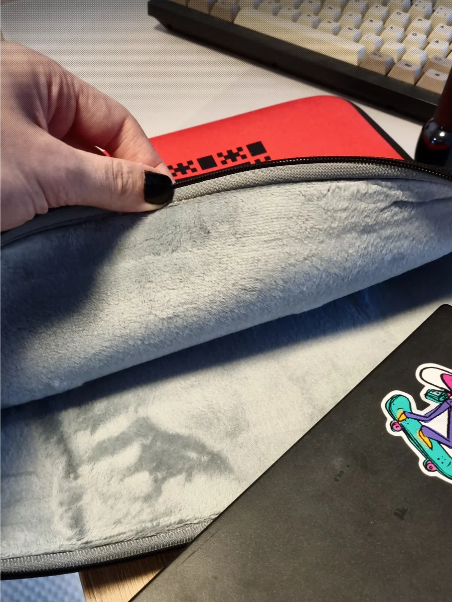 Xenia Laptop Sleeve product image (3)