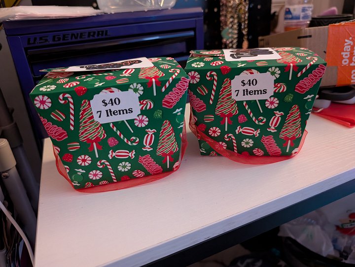 CHRISTMAS MYSTERY BAGS/BOXS/ADVANT CALANDERS! product image (1)