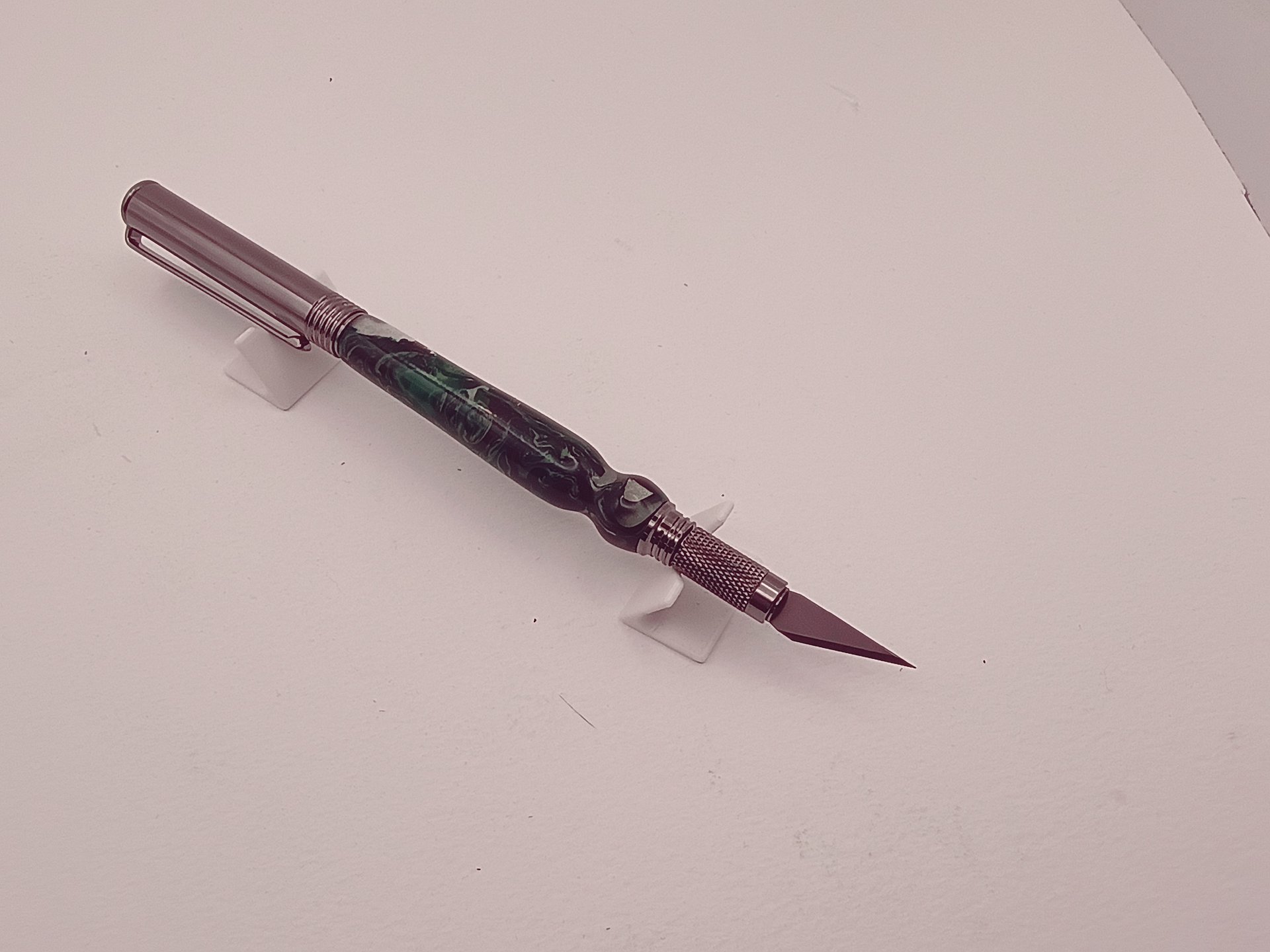 Elegant Hobby Knife with Screw-On Cap product image (5)