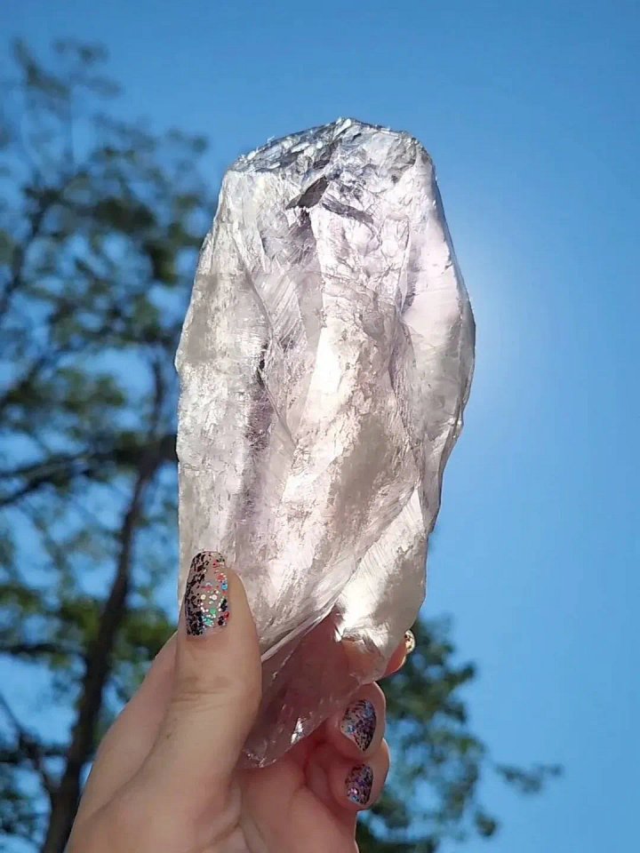 Laser amethyst crystal product image (2)