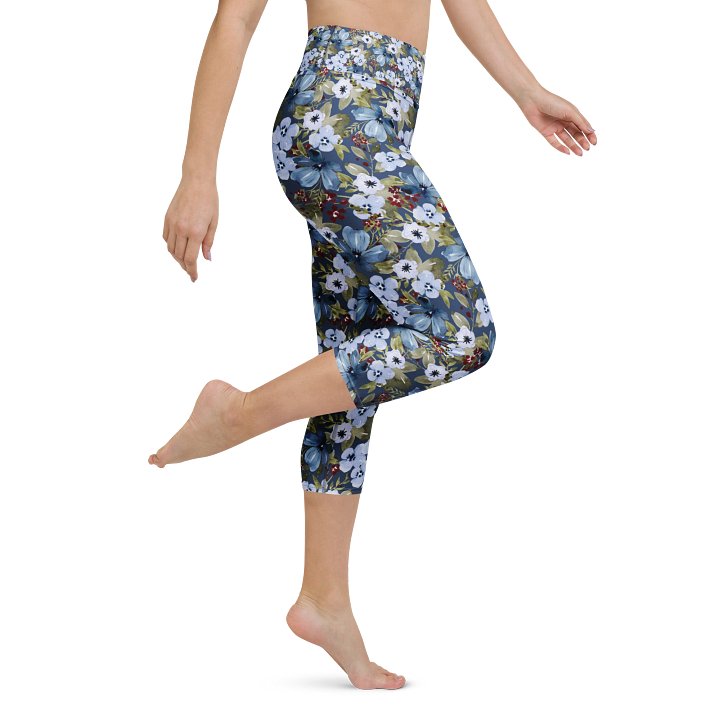 Flowers Garden Capri Leggings product image (1)