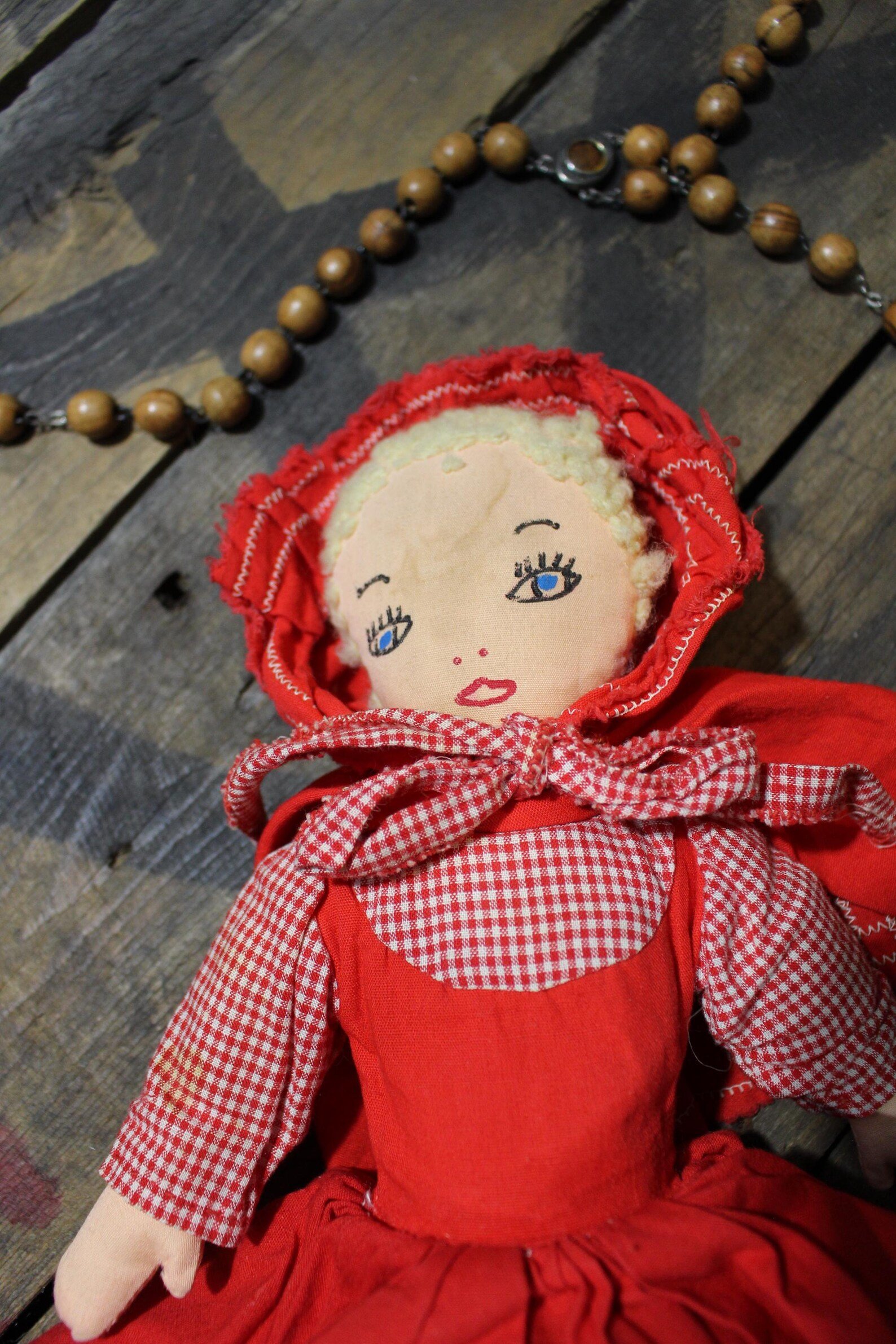 Artifact No.16 - Creepy Topsy Turvy Red Riding Hood Doll product image (1)