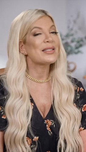 This #MothersDay tune in to 'At Home with Tori' all day long starting at 10AM PST on #MyTimeMovieNetwork 💫⁠
⁠
#torispelling #...