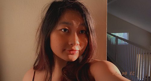 ⠀
♔
⠀
￣
✨❤️
＿
Tags: #explorepage #selfie #sun #goldenhour #kiss #sunkissed  #weeb #twitch #twitchstreamer #twitchaffiliate #g...