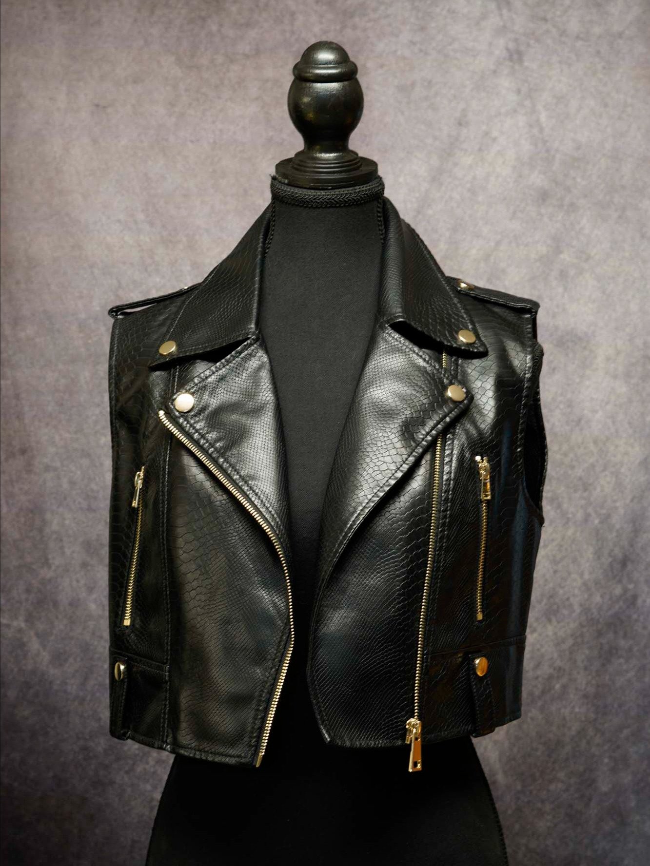 Cyberpunk 2077 - Arasaka [Prebuilt LED Jacket] product image (4)