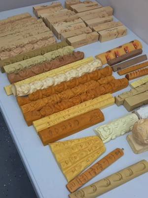 First time i've ever had all of my study sticks laid out in the same place so I could see them all!  😆 🤣  #woodcarving #whittling #caricaturecarving #woodart #studystick 