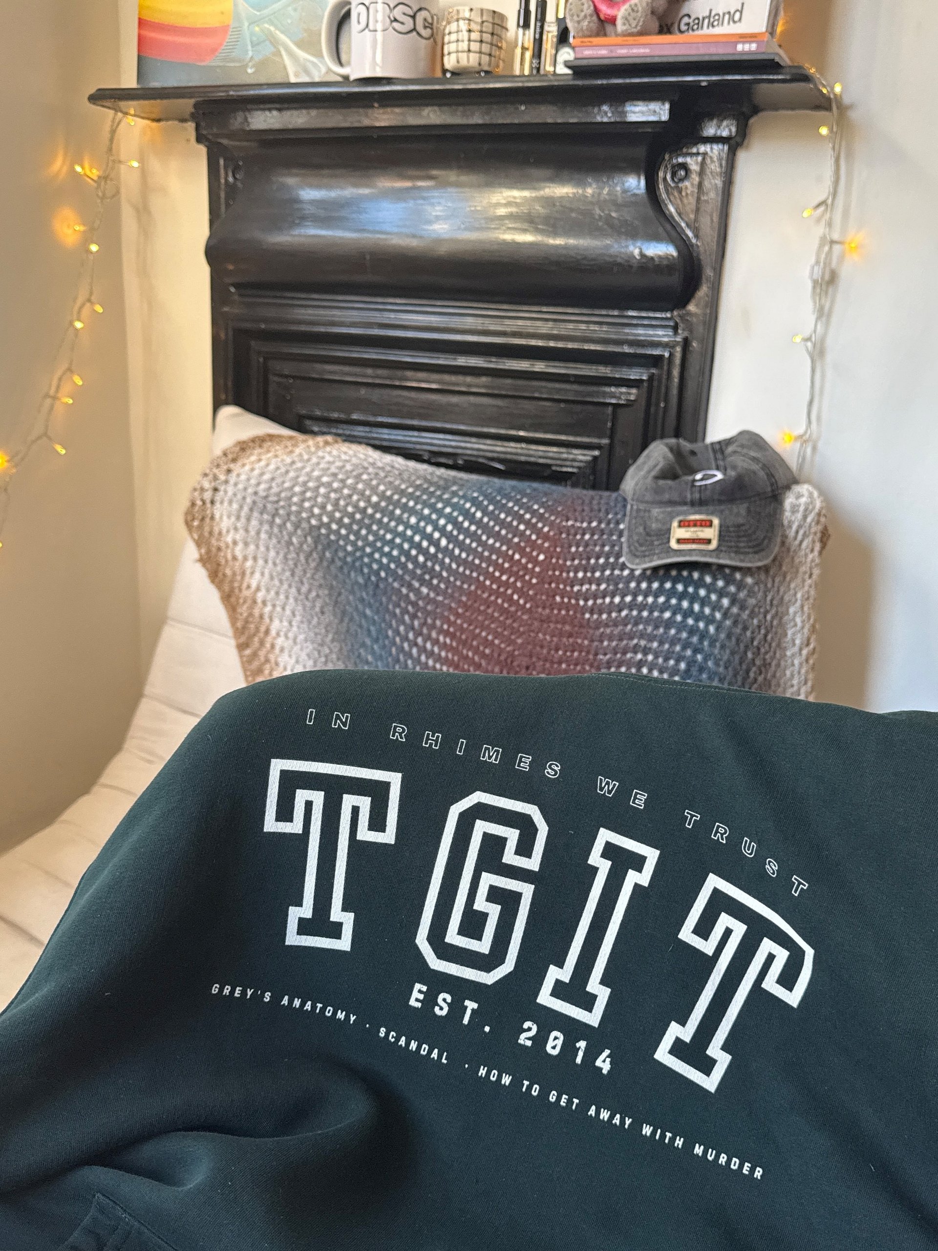 "TGIT In Rhimes We Trust" Oversized Hoodie product image (4)