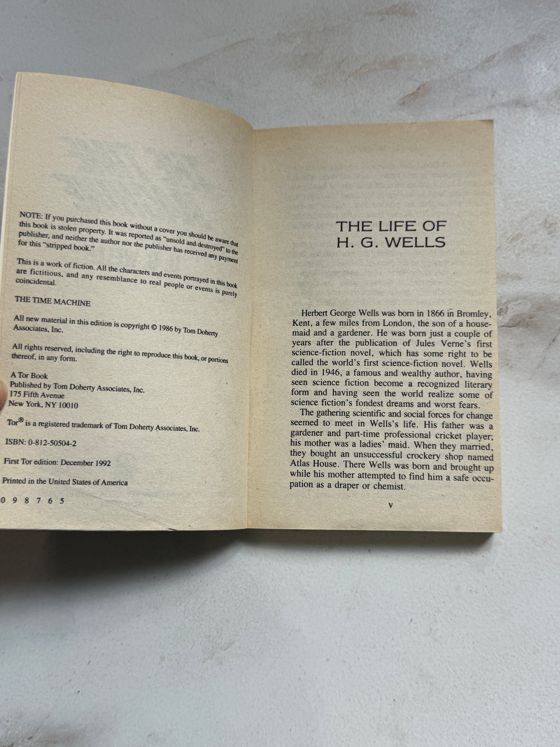 1992 The Time Machine | H. G. Wells | Tor Classics Paperback product image (2)