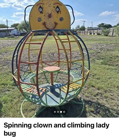 I just vibed out this collection of mostly recent posts. What’s the theme? You tell me!
.
.
#clowns #taxidermy #secondhand #t...