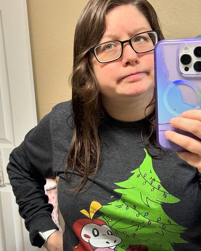 My hair be doin’ weird things. I am thinking of going back to 2010 with it.